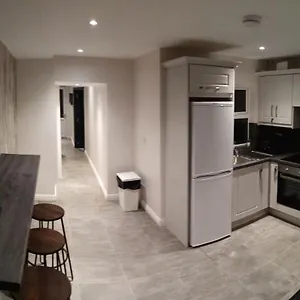 https://the-arch-city-centre-house.galwayhotelsireland.net